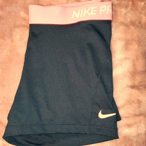NIKE PRO EXCERSIZE SHORTS. PINK/BLACK SIZE LARGE